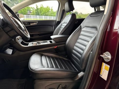 Used 2024 Ford Edge SEL w/ Convenience Package AWD/4WD image 4