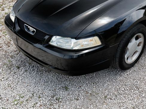 Used 1999 Ford Mustang Coupe RWD image 22