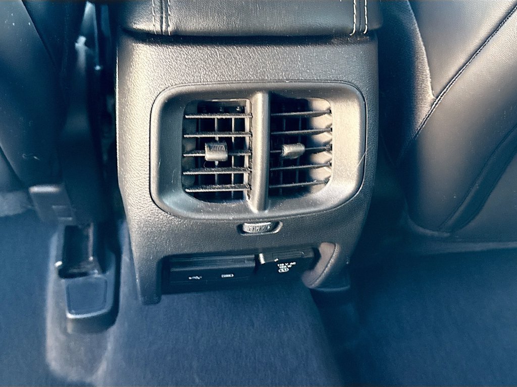 Used 2019 Jeep Cherokee Limited FWD image 20