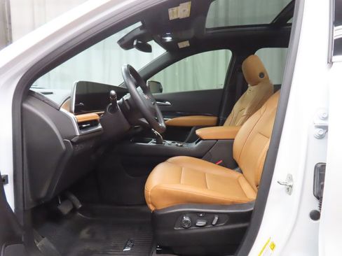 Used 2025 Cadillac XT4 Premium Luxury AWD/4WD image 12
