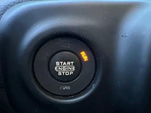 Used 2022 Jeep Wrangler Unlimited Rubicon 4xe w/ Cold Weather Group AWD/4WD image 23