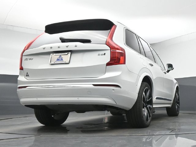 Used 2024 Volvo XC90 B6 Plus w/ Protection Package AWD/4WD image 16