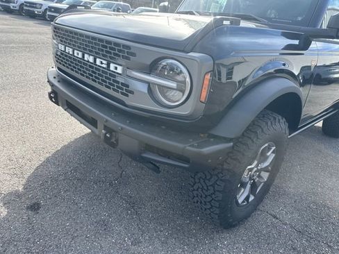 New 2025 Ford Bronco Badlands AWD/4WD image 9
