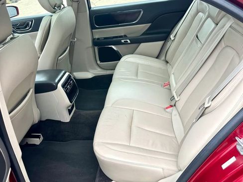 Used 2017 Lincoln Continental Select FWD image 13