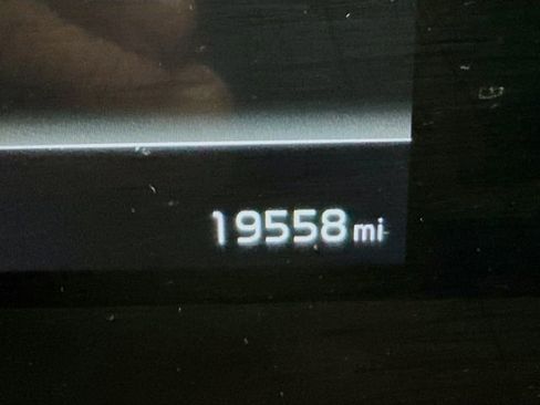 Used 2023 Kia Sportage EX image 19