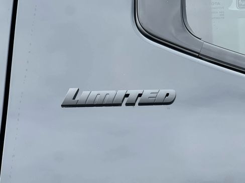 New 2026 Toyota Tundra Limited AWD/4WD image 7
