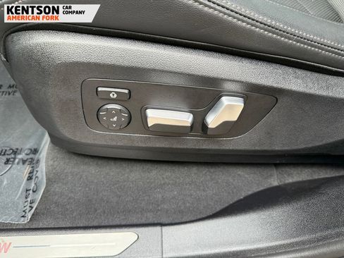 Used 2025 BMW X5 xDrive50e image 29