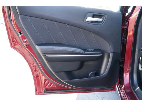Used 2020 Dodge Charger SXT image 19
