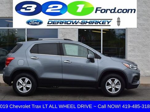 Used 2019 Chevrolet Trax LT w/ LT Convenience Package AWD/4WD image 3
