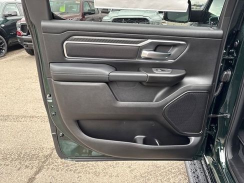 New 2026 RAM 1500 4x4 Crew Cab image 18