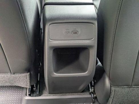 New 2026 Chevrolet Trax RS w/ Sunroof Package FWD image 27