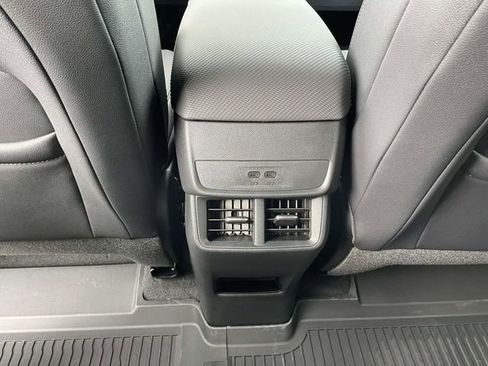 New 2026 Chevrolet Equinox LT w/ Convenience Package II AWD/4WD image 14