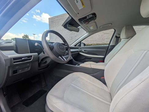 Used 2025 Hyundai Sonata SEL FWD image 15