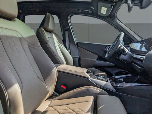 Certified 2025 BMW X3 xDrive30i w/ Premium Package image 21