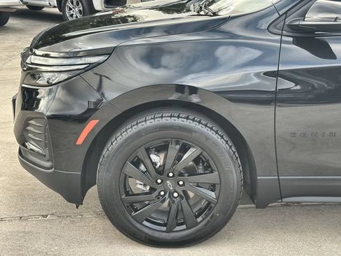 Used 2024 Chevrolet Equinox LS w/ Midnight Edition FWD image 32