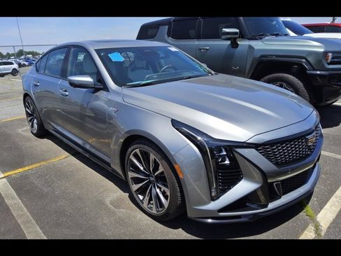 Used 2025 Cadillac CT5 V Blackwing w/ Parking Package RWD image 7