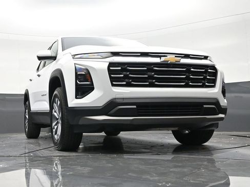 Used 2025 Chevrolet Equinox LT w/ Safety and Technology Package FWD image 27