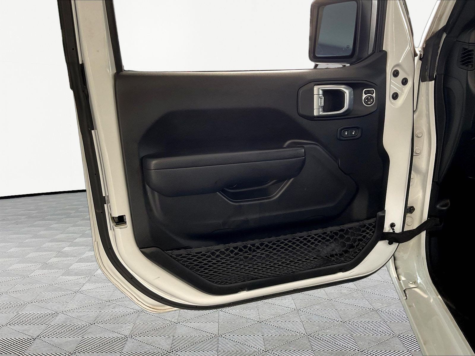 Used 2024 Jeep Wrangler Unlimited Sport AWD/4WD image 20