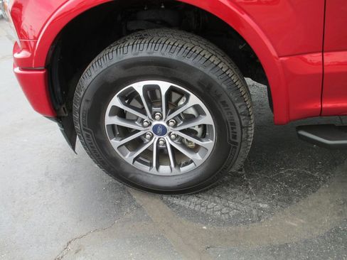 Used 2020 Ford F150 XLT w/ Equipment Group 302A Luxury AWD/4WD image 16