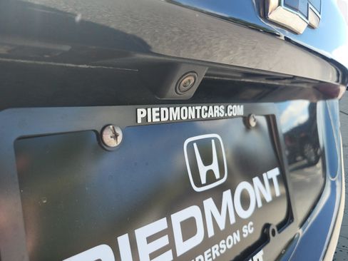 Used 2019 Chevrolet Equinox LT FWD image 12