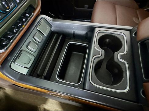 Used 2015 Chevrolet Silverado 3500 High Country image 25