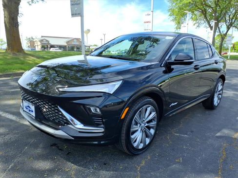 Used 2025 Buick Envista Avenir FWD image 3