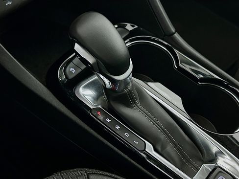 Used 2025 Buick Encore GX Preferred image 24