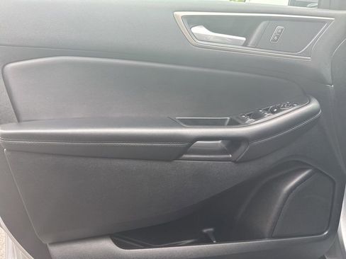 Used 2024 Ford Edge SEL image 14