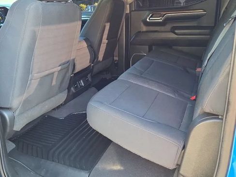 Used 2022 Chevrolet Silverado 1500 RST AWD/4WD image 12