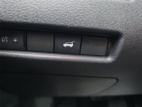 Certified 2022 Nissan Rogue SV w/ SV Premium Package image 34