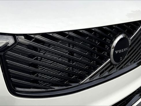 New 2026 Volvo XC90 B6 Ultra w/ Protection Package image 34
