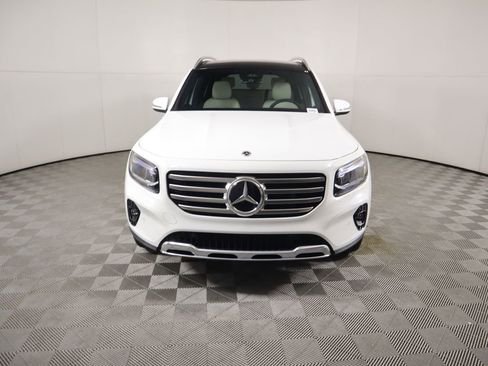 New 2026 Mercedes-Benz GLB 250 image 2