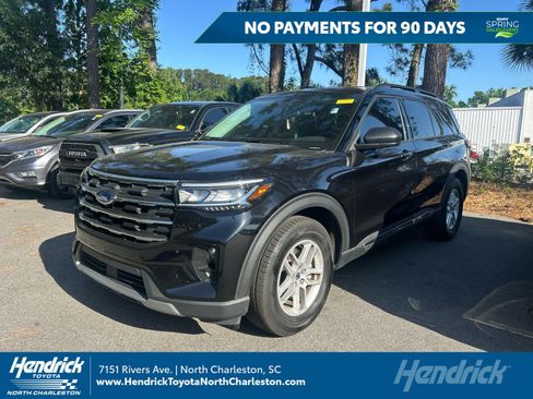 Used 2025 Ford Explorer Active w/ Active Comfort Package RWD image 1