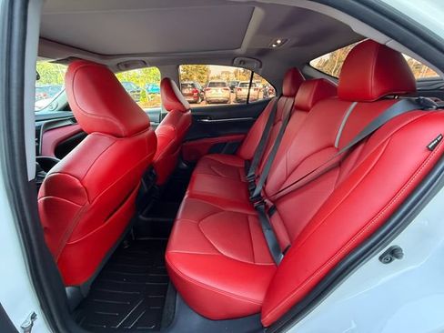 Used 2022 Toyota Camry XSE w/ Navigation Package FWD image 5