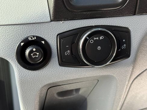 Used 2018 Ford Transit 150 130 Low Roof RWD image 15