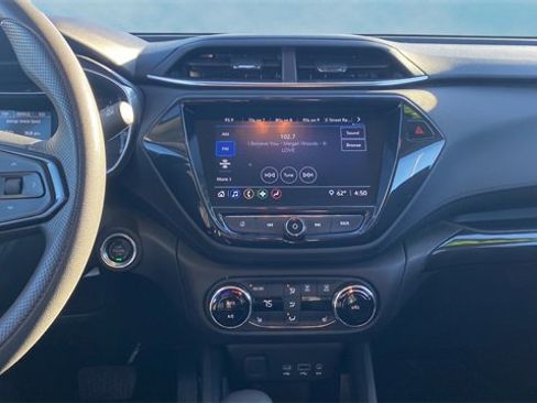 Used 2023 Chevrolet TrailBlazer LT w/ Convenience Package image 9