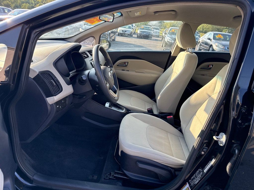 Used 2012 Kia Rio LX w/ PWR Pkg FWD image 9