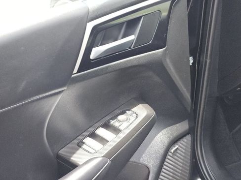 Used 2025 Mitsubishi Outlander SE AWD/4WD image 15