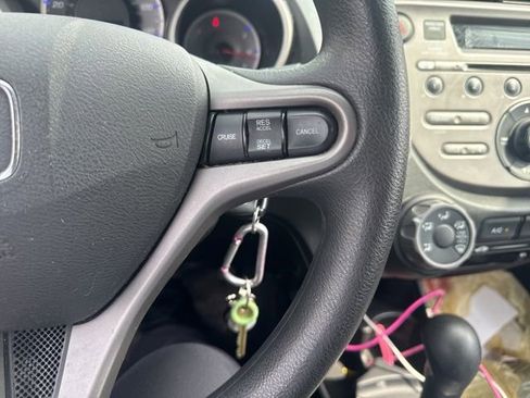 Used 2011 Honda Fit image 16