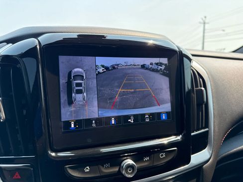 Certified 2022 Chevrolet Traverse RS FWD image 17