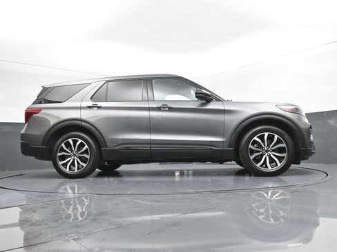 Used 2021 Ford Explorer ST w/ Equipment Group 401A image 29
