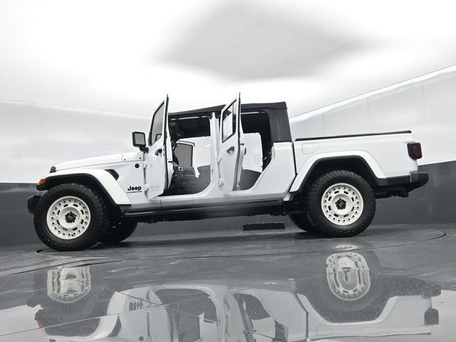 Used 2021 Jeep Gladiator Sport AWD/4WD image 70