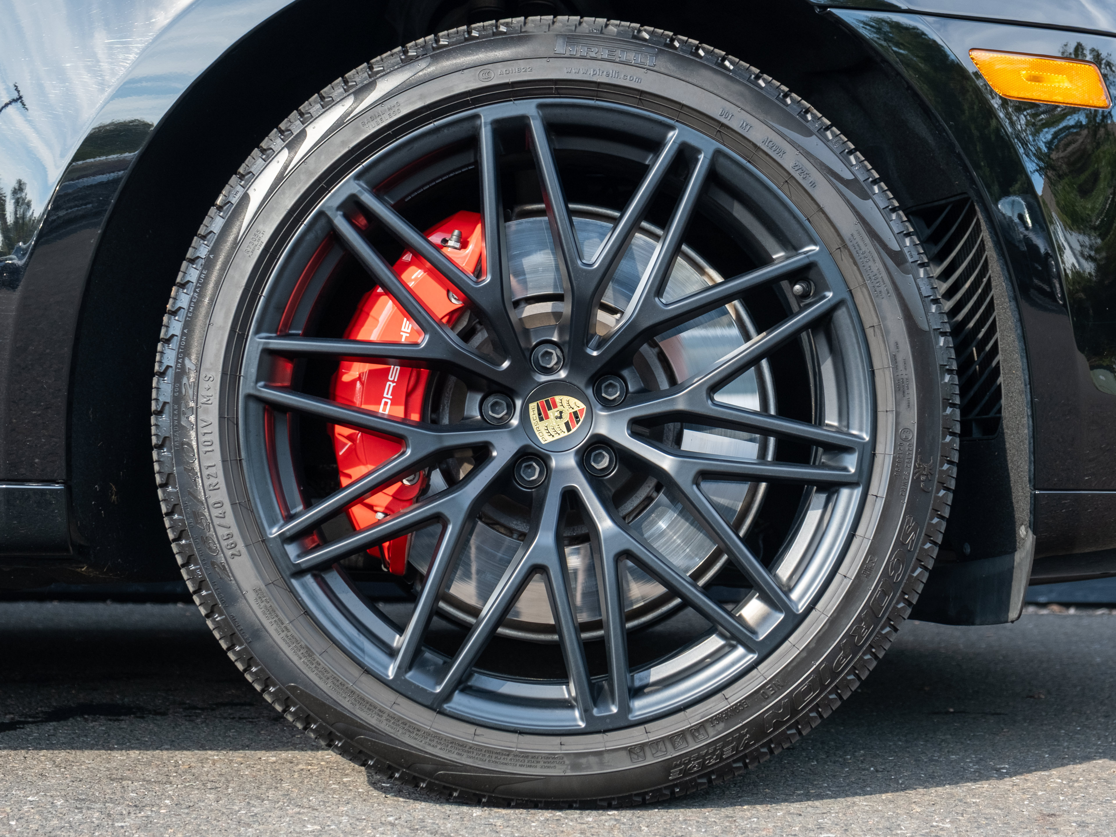 Certified 2026 Porsche Macan GTS AWD/4WD image 15