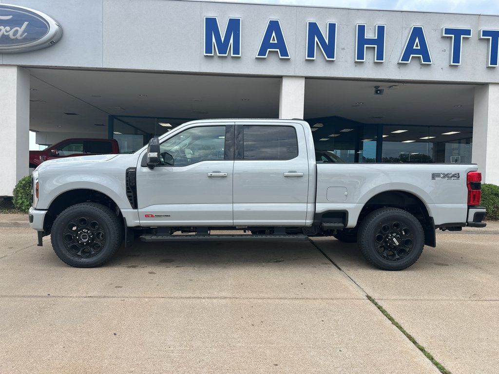 New 2026 Ford F250 Lariat w/ Black Appearance Package AWD/4WD image 10