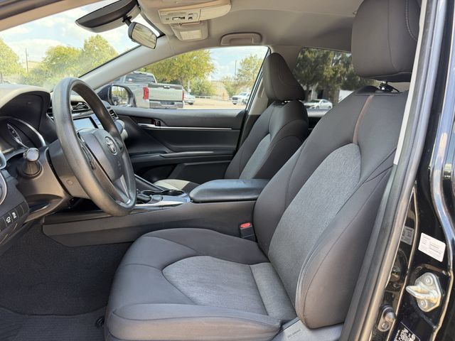 Used 2019 Toyota Camry LE FWD image 22