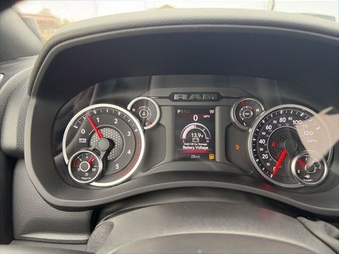 New 2026 RAM 2500 Big Horn AWD/4WD image 20