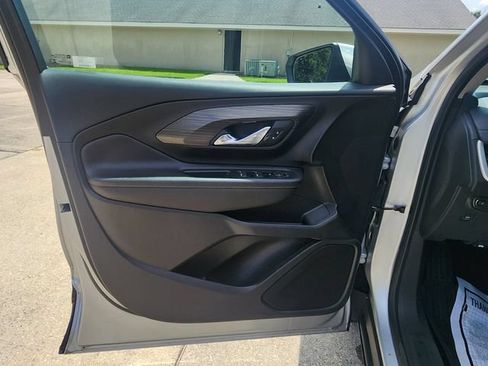 Used 2022 GMC Terrain SLE w/ LPO, Floor Liner Package FWD image 10