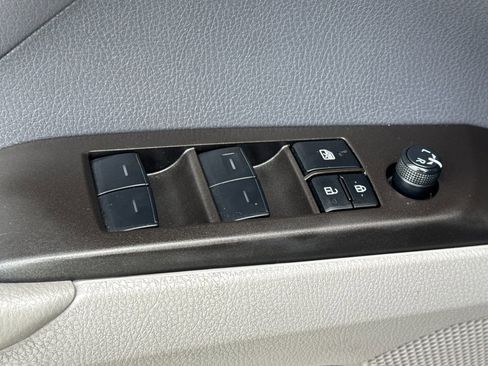 Used 2023 Toyota Camry LE AWD/4WD image 13