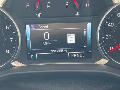 Used 2017 GMC Acadia SLT FWD image 8