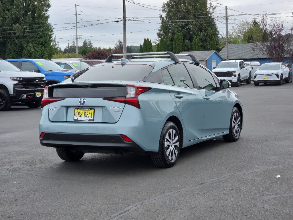Used 2020 Toyota Prius XLE w/ Advanced Technology Package AWD/4WD image 5